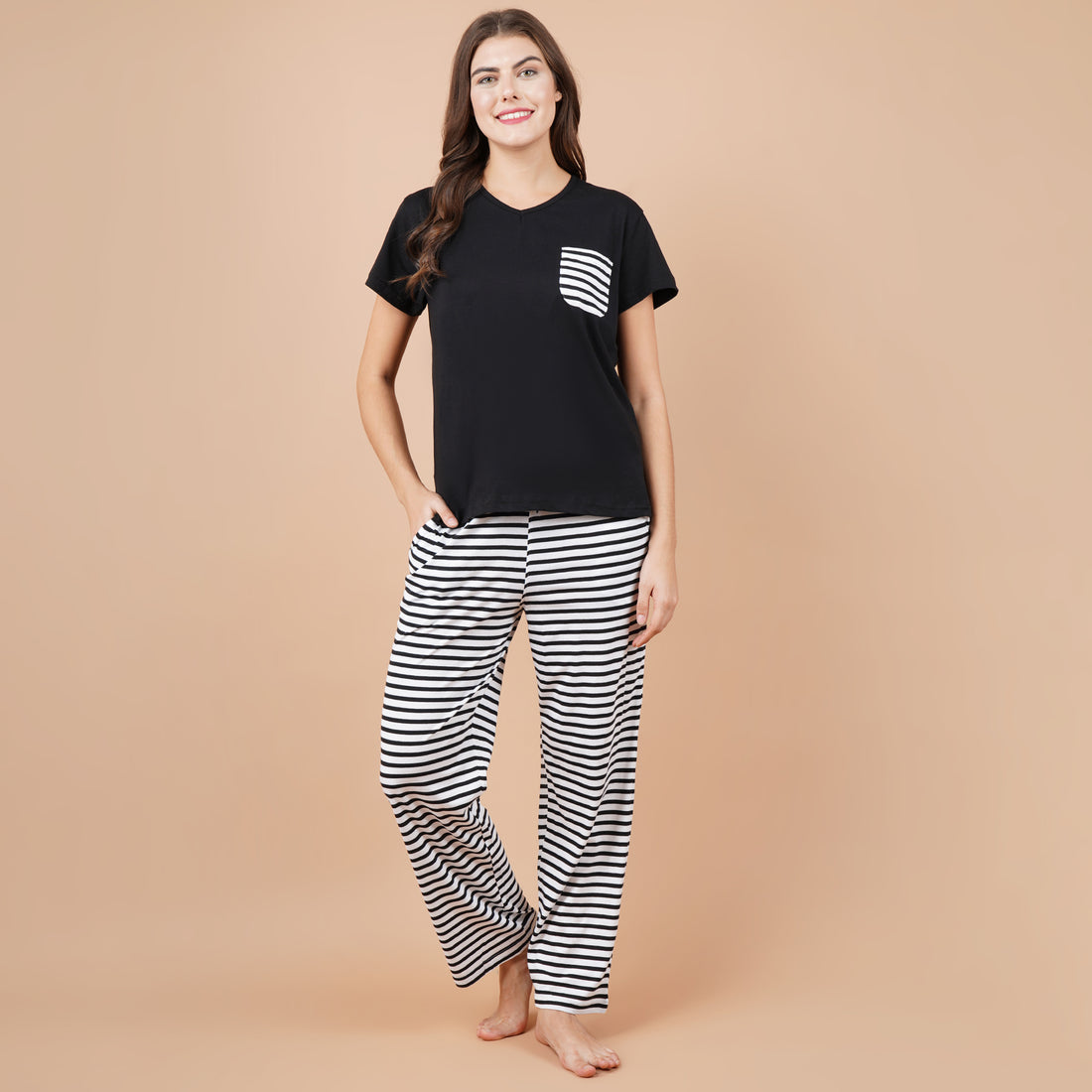 Ficuster Women Black White Short Sleeve Pyjama Set